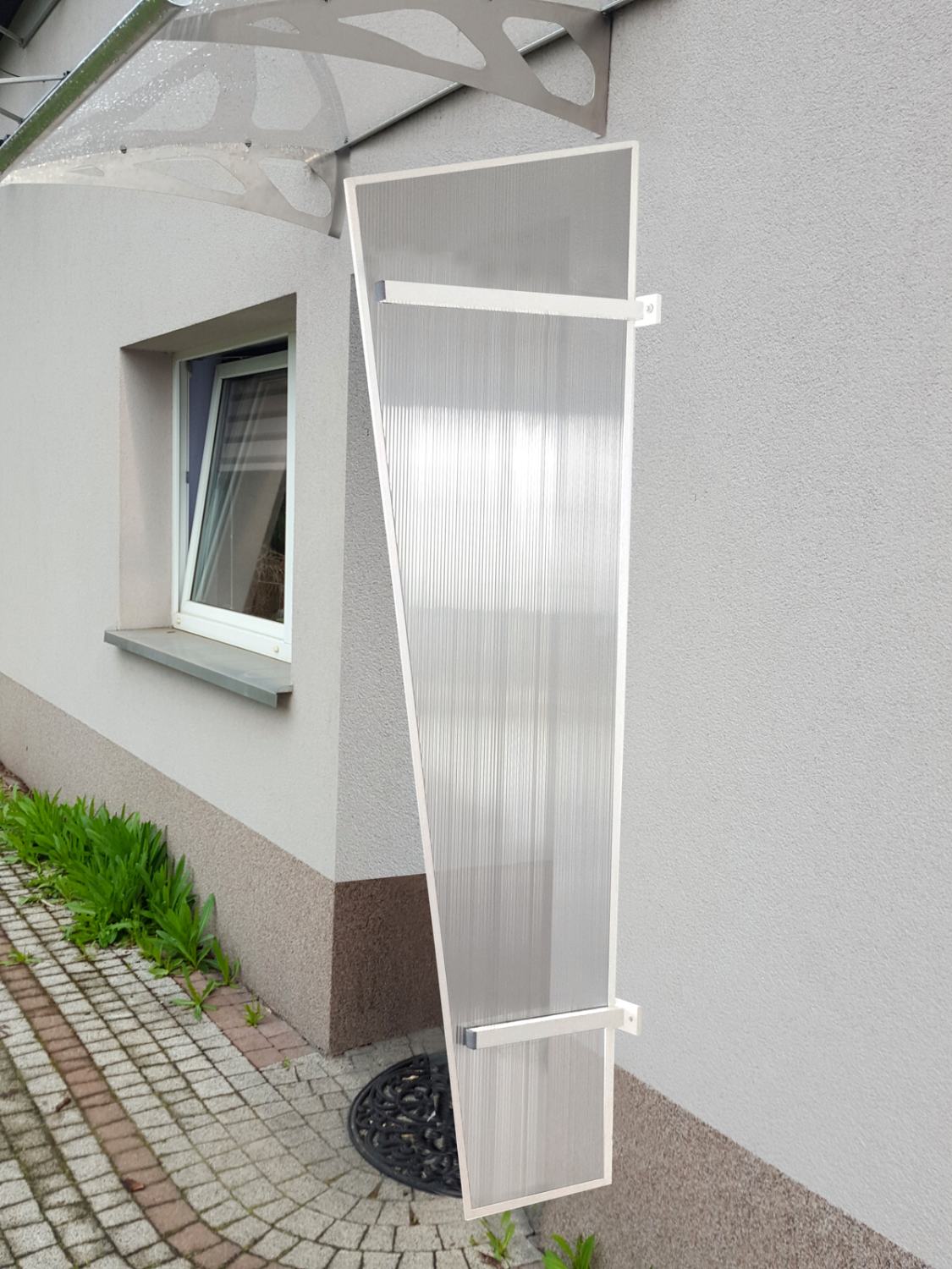 Univerzální boční stěna LANITPLAST UNI bílá / PC
